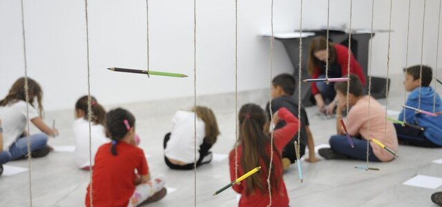 Crianças em atividades do Centro de Artes de Sines