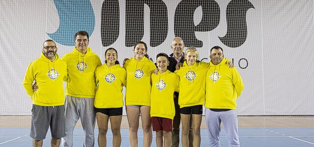Equipa da Academia de Ginástica de Sines e vice-presidente Fernando Ramos