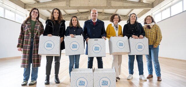 20241217__entrega_de_cabazes_aos_mais_carenciados_2