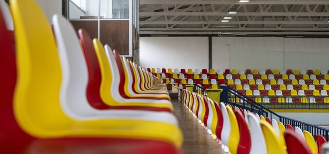 novas_cadeiras_nas_bancadas