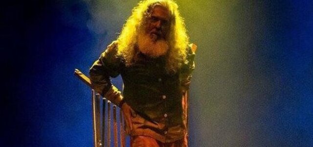 les_uns_sur_les_autres___miniatura