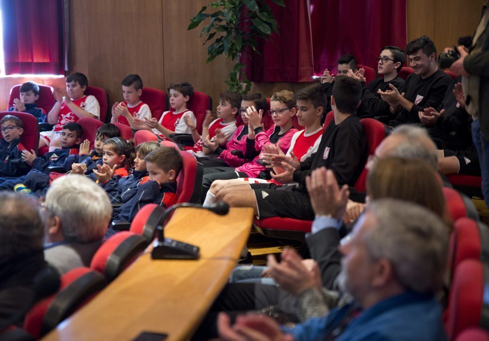 Homenagem do munic&iacute;pio de Sines &agrave; sele&ccedil;&atilde;o de futsal