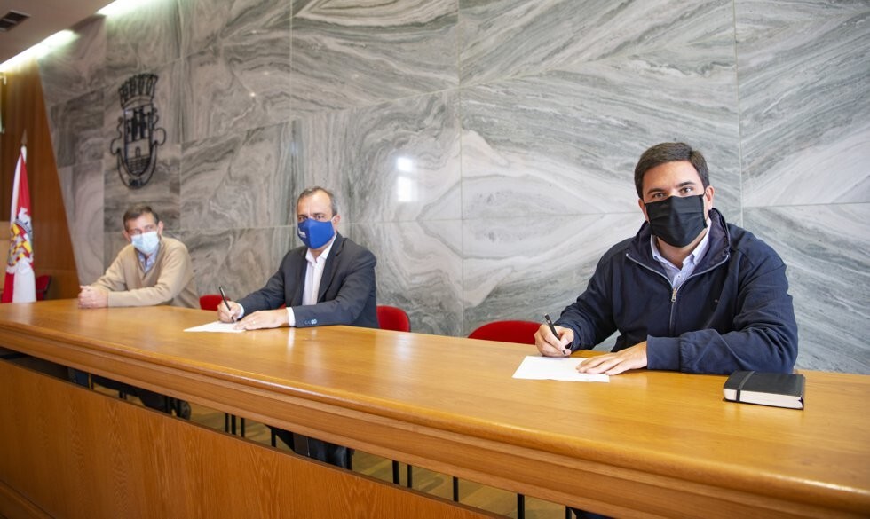 Assinatura do auto de consigna&ccedil;&atilde;o