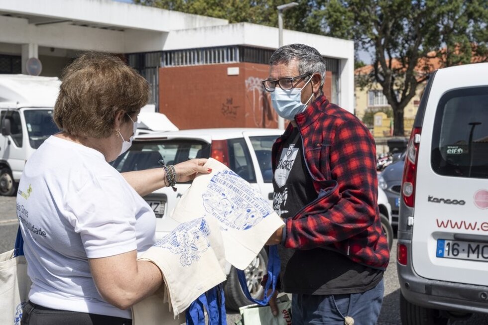 Entrega de sacos de pano 4