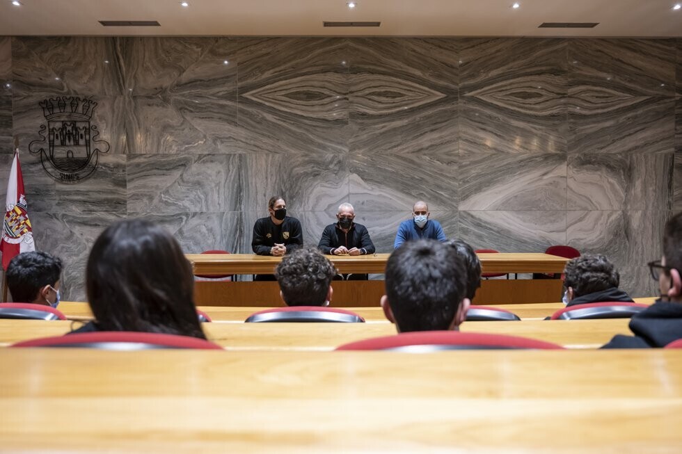 Rece&ccedil;&atilde;o da equipa de h&oacute;quei nos Pa&ccedil;os do Concelho