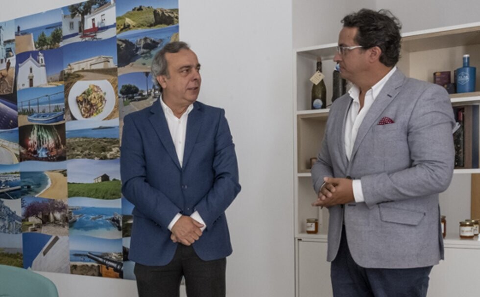 Reabertura do posto de turismo