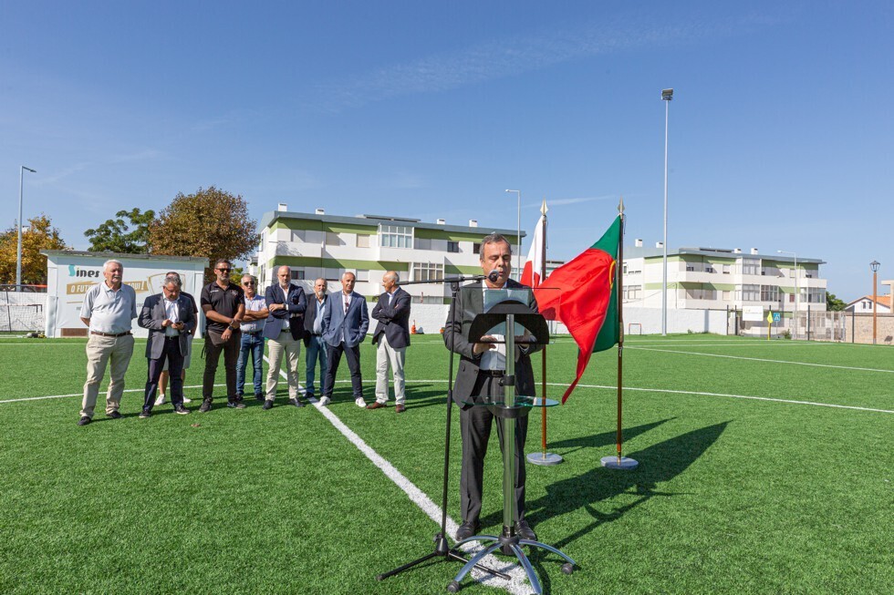 Inaugura&ccedil;&atilde;o relvado sint&eacute;tico
