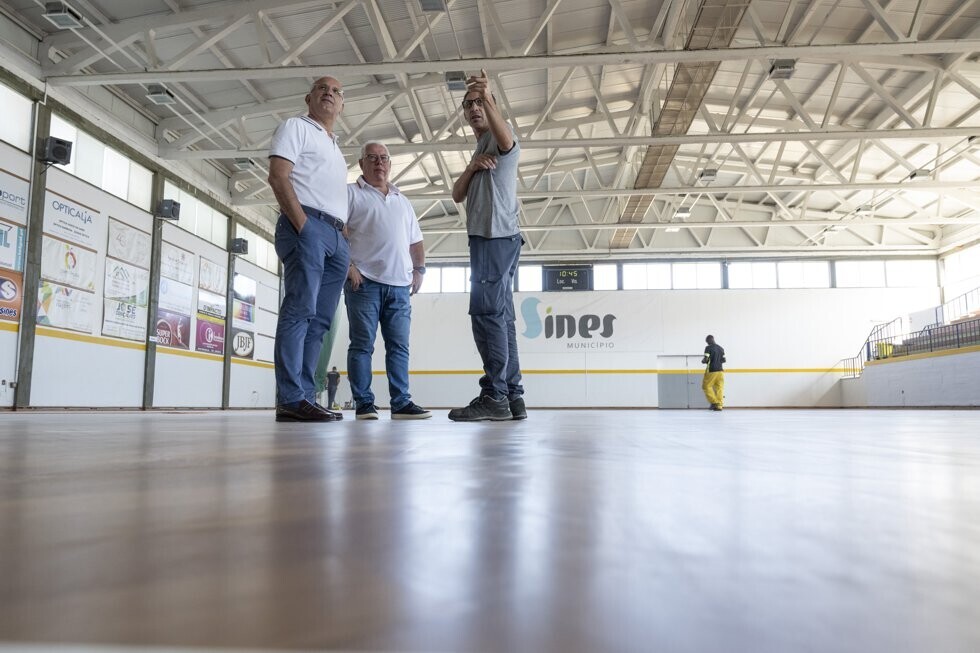 Piso pavilhao desportos 4