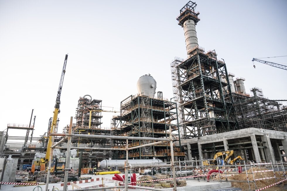 Visita ministro Economia Repsol 2