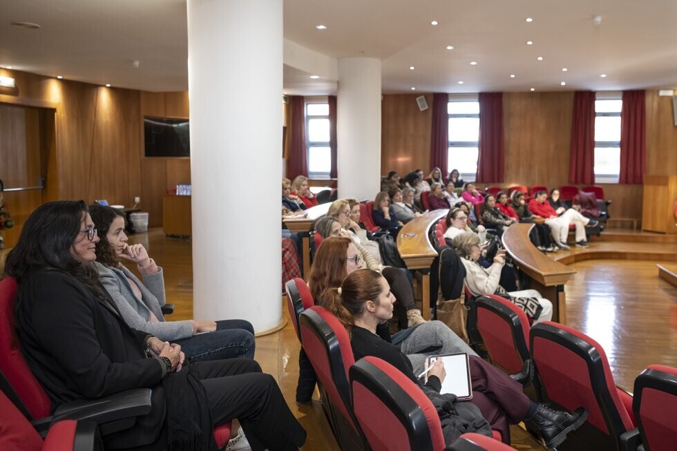 Sess&atilde;o sobre interven&ccedil;&atilde;o precoce 